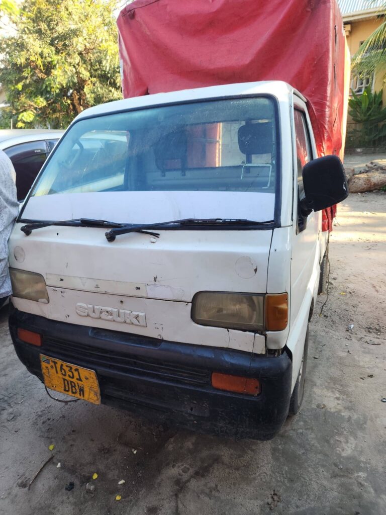 Magari Carry 2000 lipo Dar es Salaam
