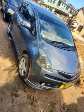 Bei Ya Toyota Ractis 2008 Sokoni Dar es Salaam Tanzania