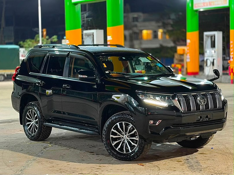 Magari Land Cruiser Prado 2020 lipo Dar es Salaam