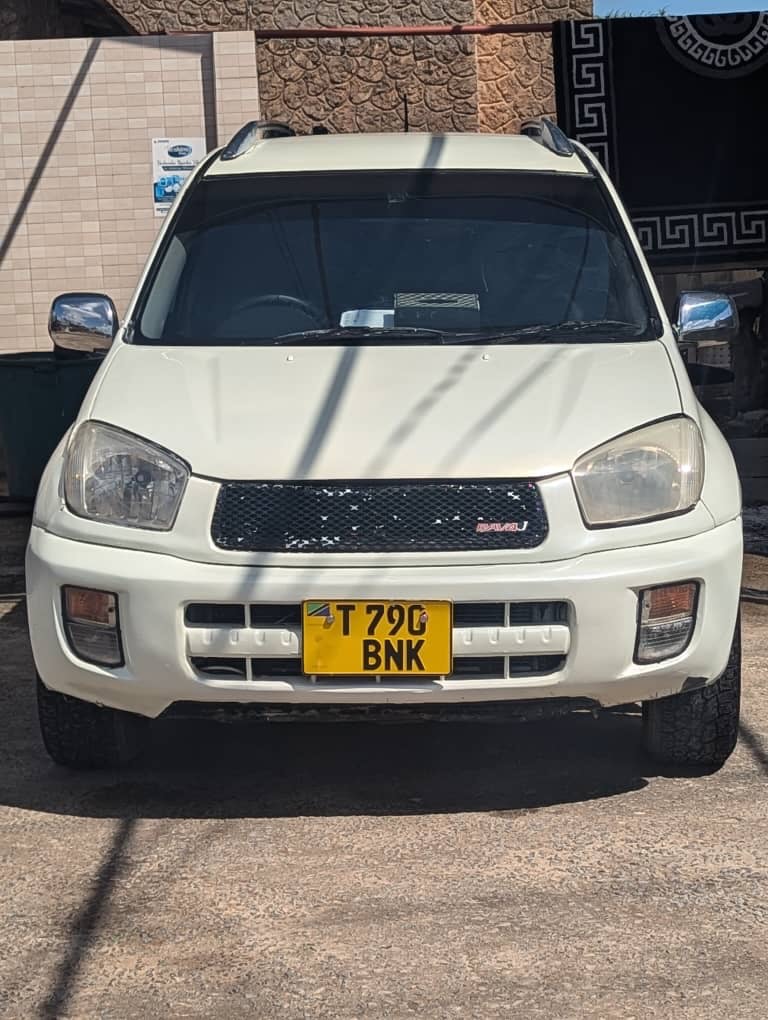 Used Toyota Rav4 2003 for Sale in Dar es Salaam