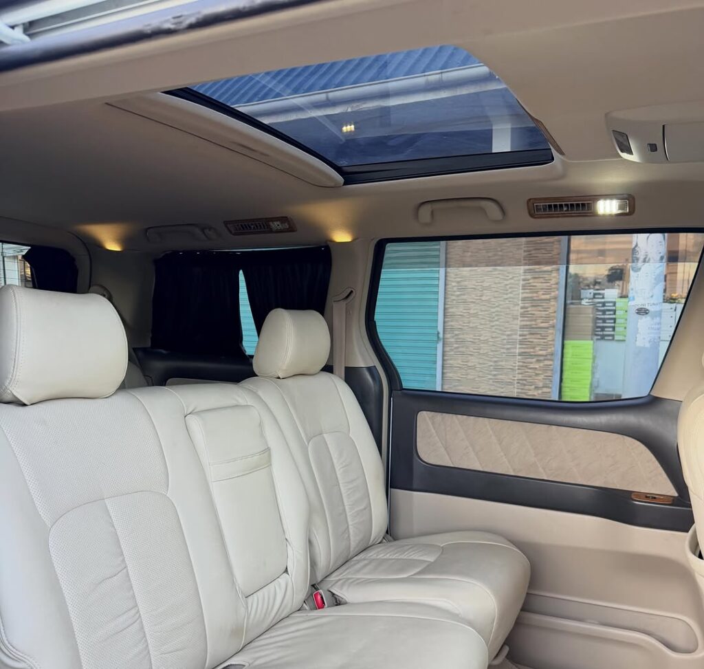 Buy Toyota Alphard 2006 for Sale in Dar es Salaam
