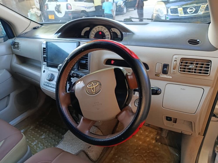 Magari Used Toyota Raum 2004 Dar es Salaam Tanzania