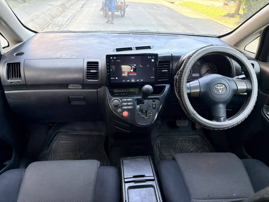 Magari Used Toyota Wish 2004 Dar es Salaam Tanzania