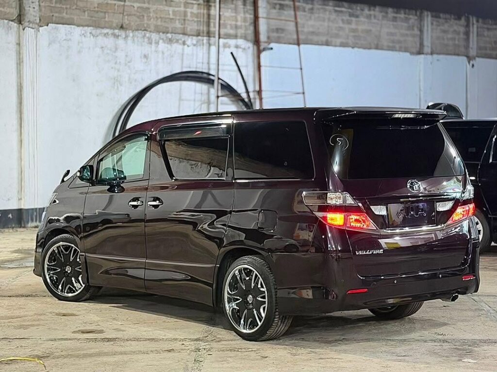 Magari Vellfire 2010 lipo Dar es Salaam