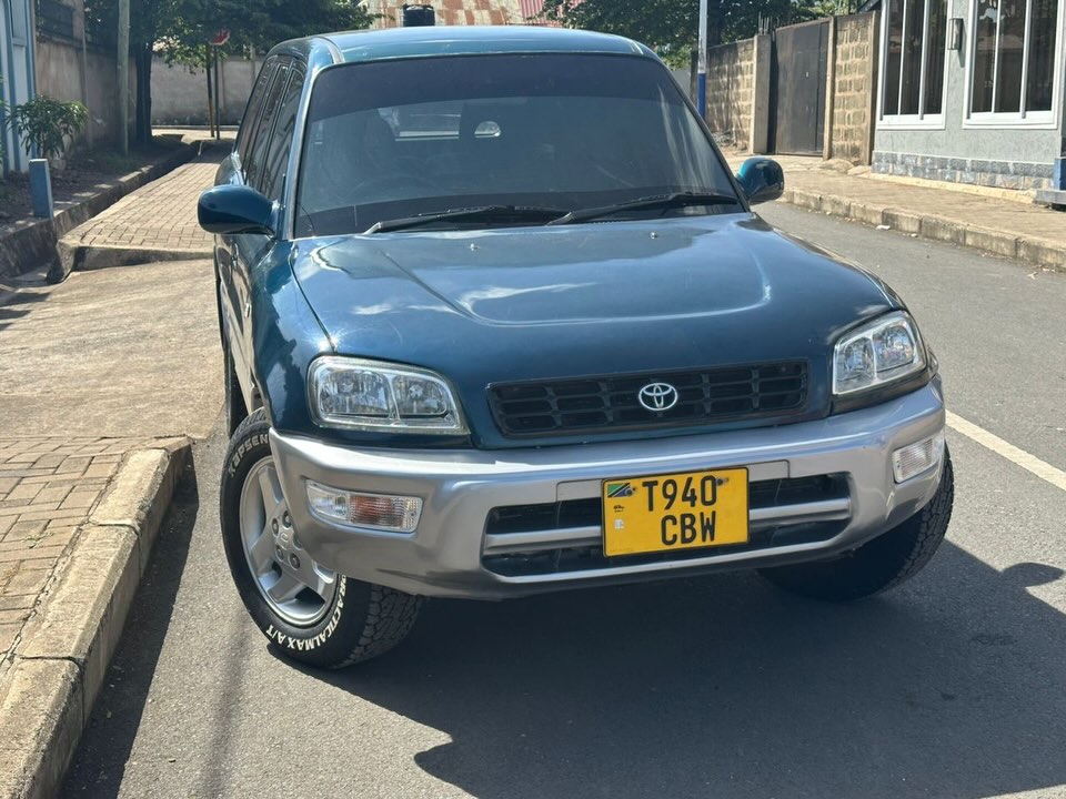 Used Toyota Rav4 1999 for Sale in Arusha