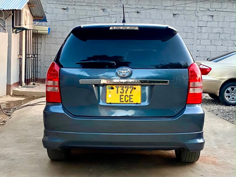 Used Toyota Wish 2009 for Sale in Mwanza