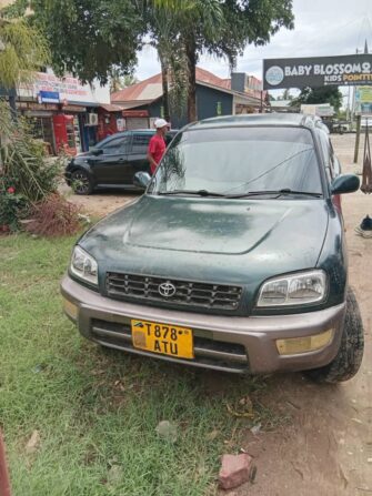 Bei Ya Toyota Rav4 2000 Sokoni Dar es Salaam Tanzania