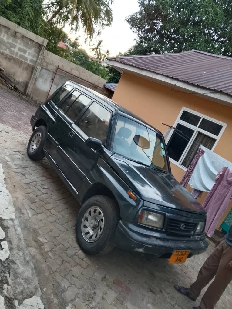 Price Suzuki Escudo 1995 for Sale in Dar es Salaam