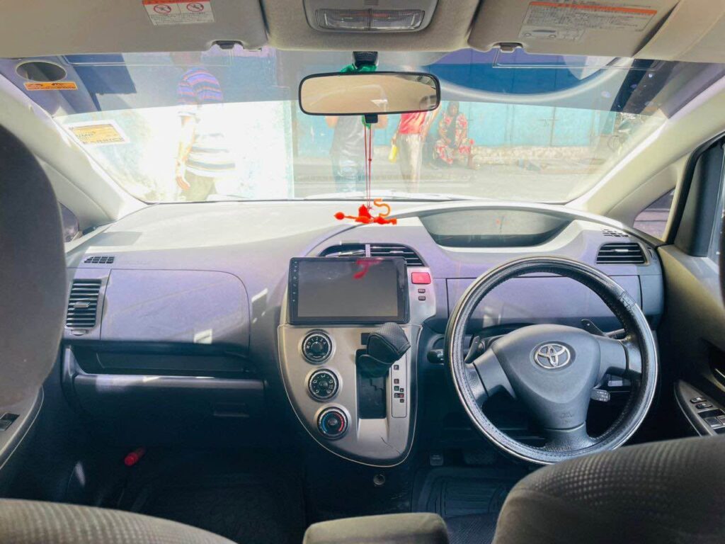 Price Of Toyota Ractis 2006 for Sale in Tanzania