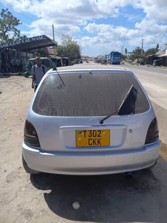 Bei Ya Toyota Starlet 1998 Sokoni Dar es Salaam Tanzania