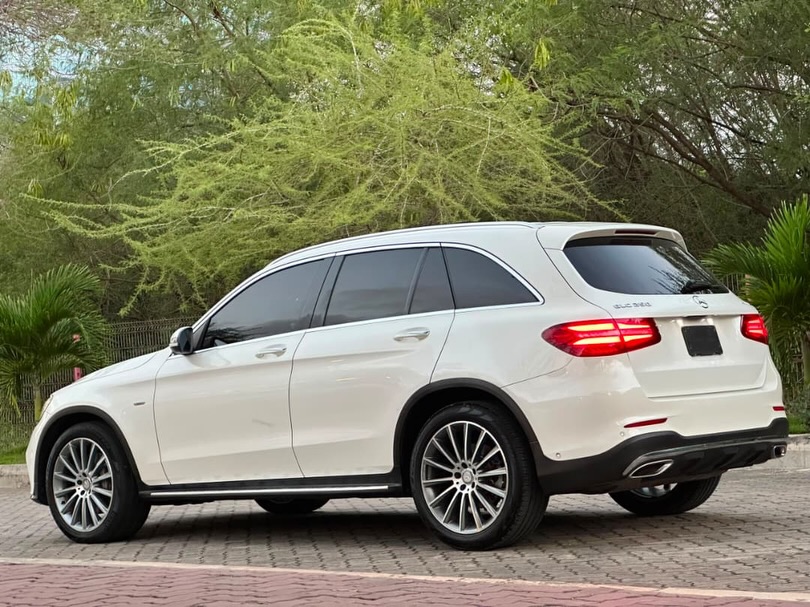 For Sale Benz GLC 2016 in Dar es Salaam
