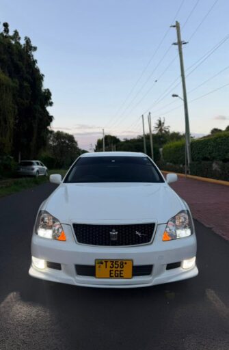 Bei Ya Toyota Crown 2007 Sokoni Dar es Salaam Tanzania