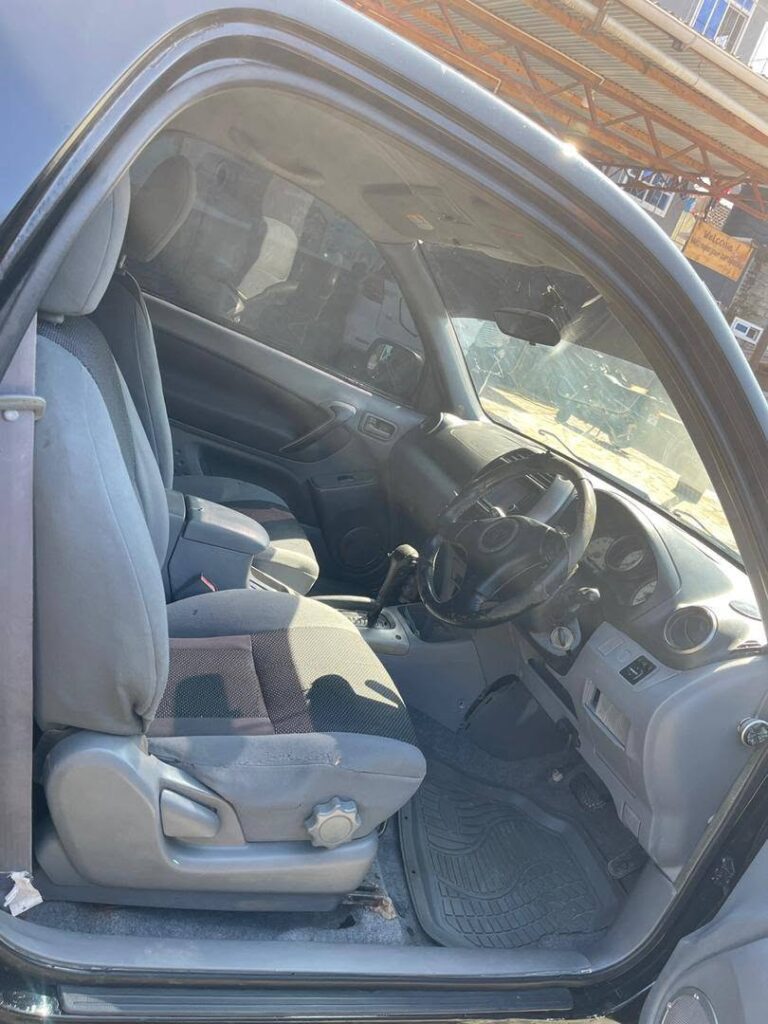 Toyota Rav4 2003 for Sale in Dar es Salaam