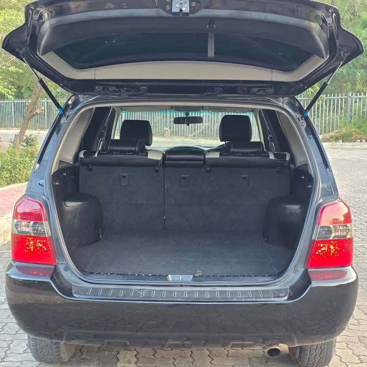 Magari Used Toyota Kluger 2006 Dar es Salaam Tanzania