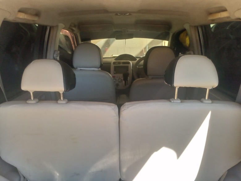 Nissan Otti 2006 Inauzwa Dar es Salaam Tanzania