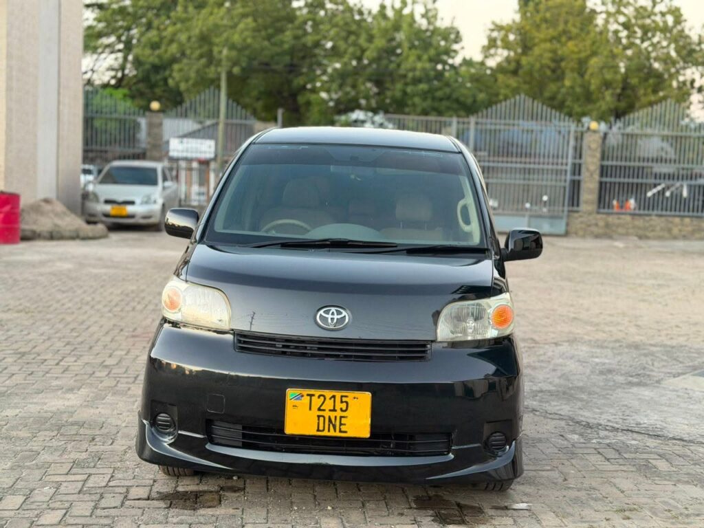 Used Toyota Porte 2008 for Sale in Dar es Salaam