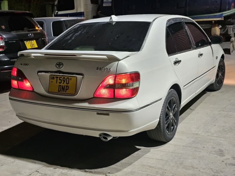 Buy Toyota Brevis 2004 for Sale in Dar es Salaam