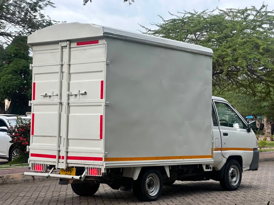 Used Toyota TownAce 2007 for Sale in Dar es Salaam