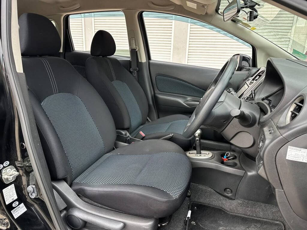Bei ya Nissan Note 2012 Sokoni Dar es Salaam Tanzania