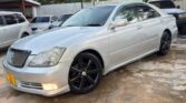 Price Toyota Crown 2005 for Sale in Dar es Salaam