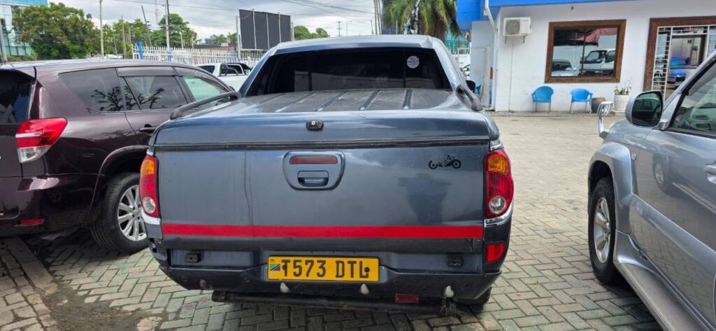 Magari L200 2007 lipo Dar es Salaam