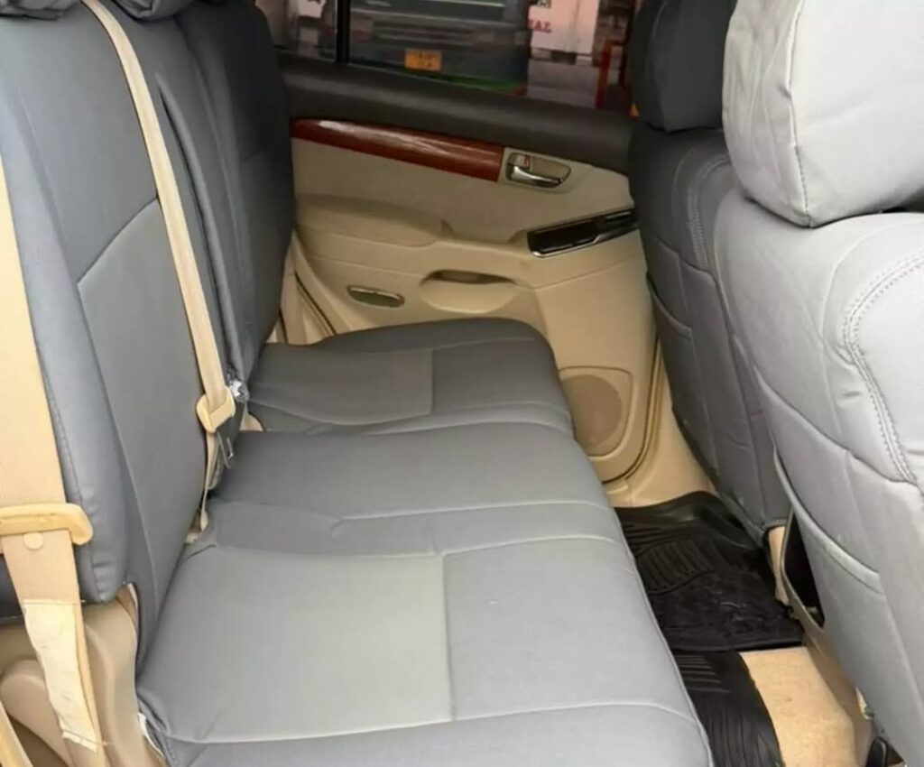 Used Toyota Land Cruiser Prado 2006 for Sale in Dar es Salaam