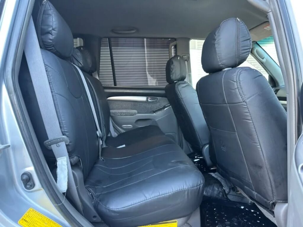 Used Toyota Land Cruiser Prado 2007 for Sale in Dar es Salaam