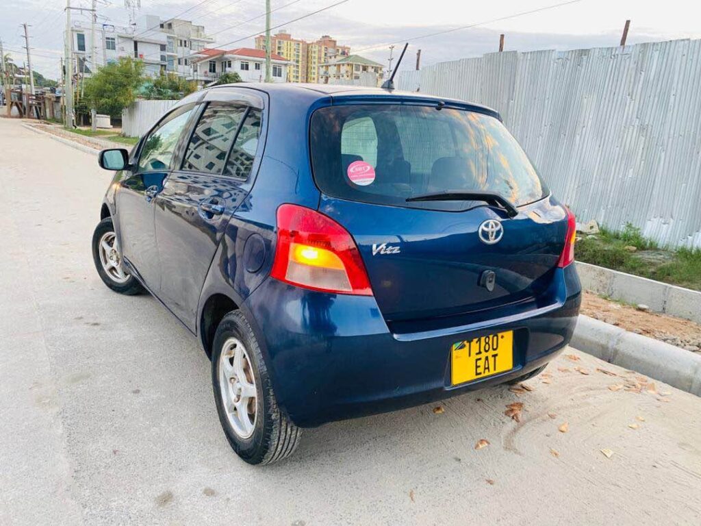 Magari Vitz 2008 lipo Dar es Salaam