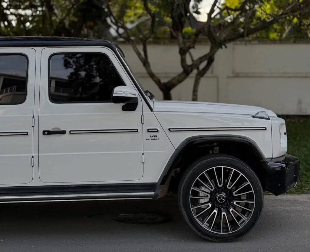 Magari Sokoni Benz G-Class ya Bei Poa 2021