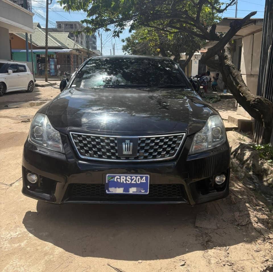 Buy Toyota Crown 2010 for Sale in Dar es Salaam