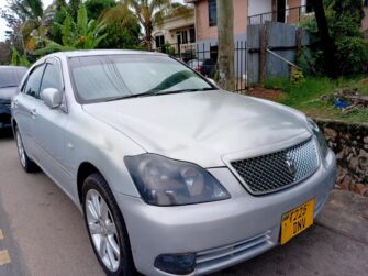 Price of Used Toyota Crown 2006 for Sale in Mwanza Tanzania