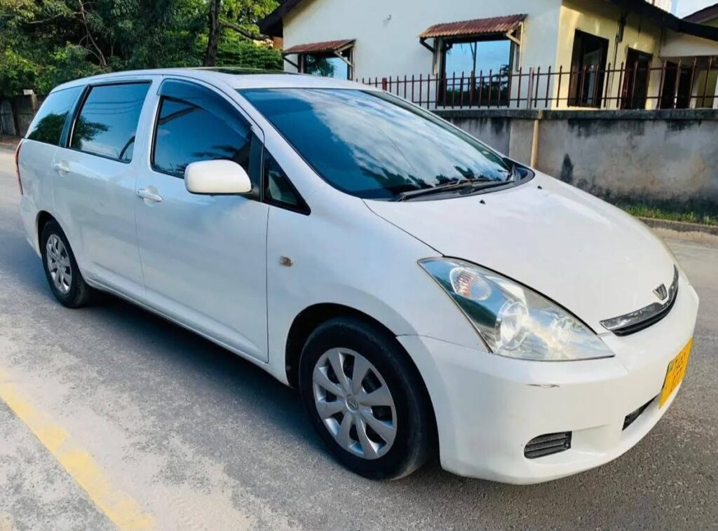Toyota Wish 2005 for Sale in Arusha