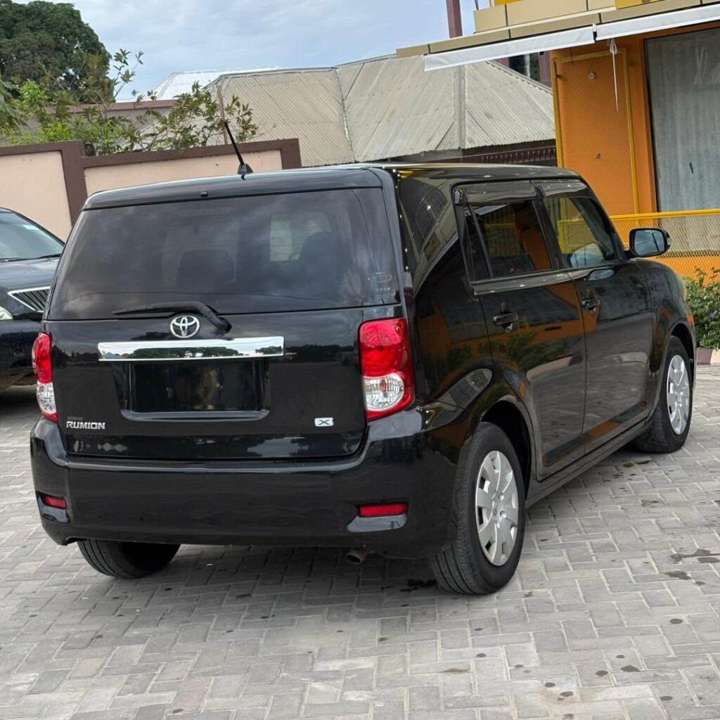 Price Toyota Rumion 2009 for Sale in Dar es Salaam