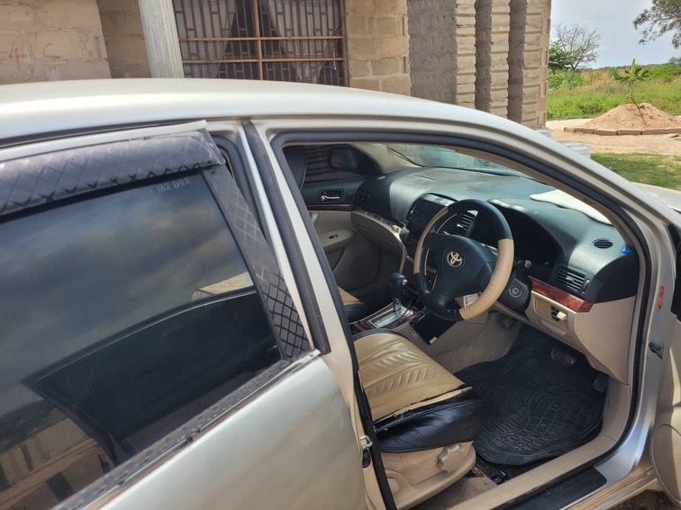 Price Toyota Premio 2003 for Sale in Dar es Salaam