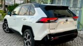 Toyota Rav4 bei poa sokoni Dar es Salaam Tanzania