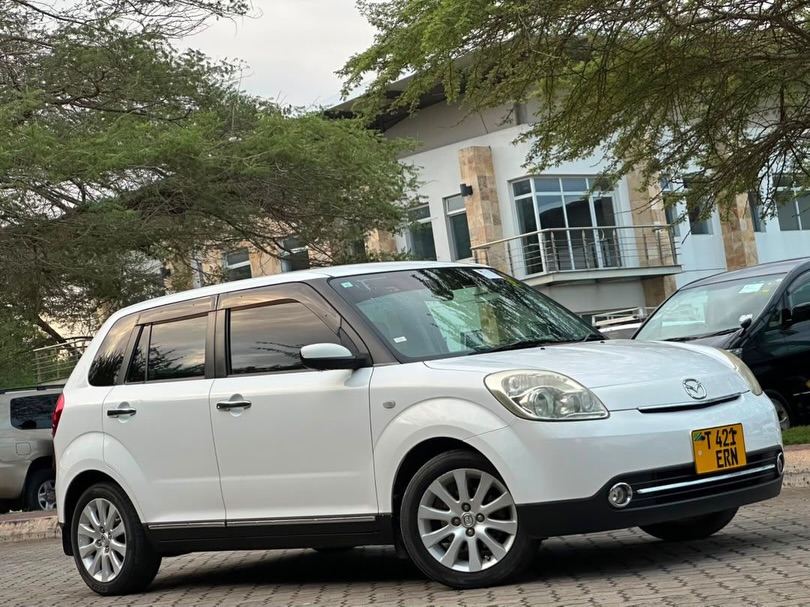 Used Mazda Verisa 2009 for Sale in Dar es Salaam