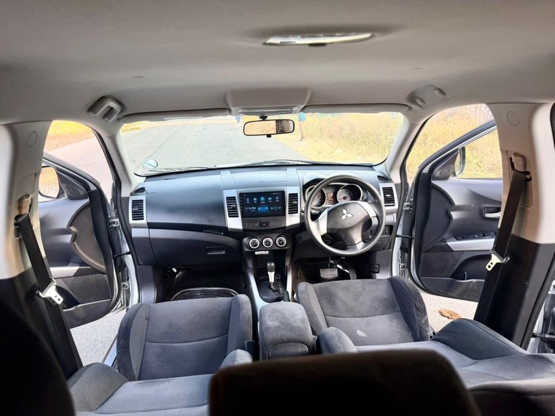 Price Of Mitsubishi Outlander 2006 for Sale in Tanzania