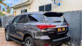 Magari Sokoni Toyota Fortuner ya Bei Poa 2022