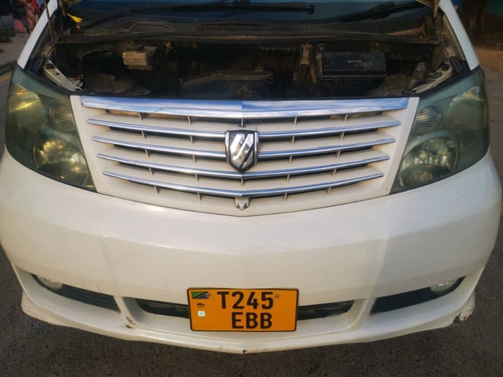 Toyota Alphard bei poa sokoni Dar es Salaam Tanzania