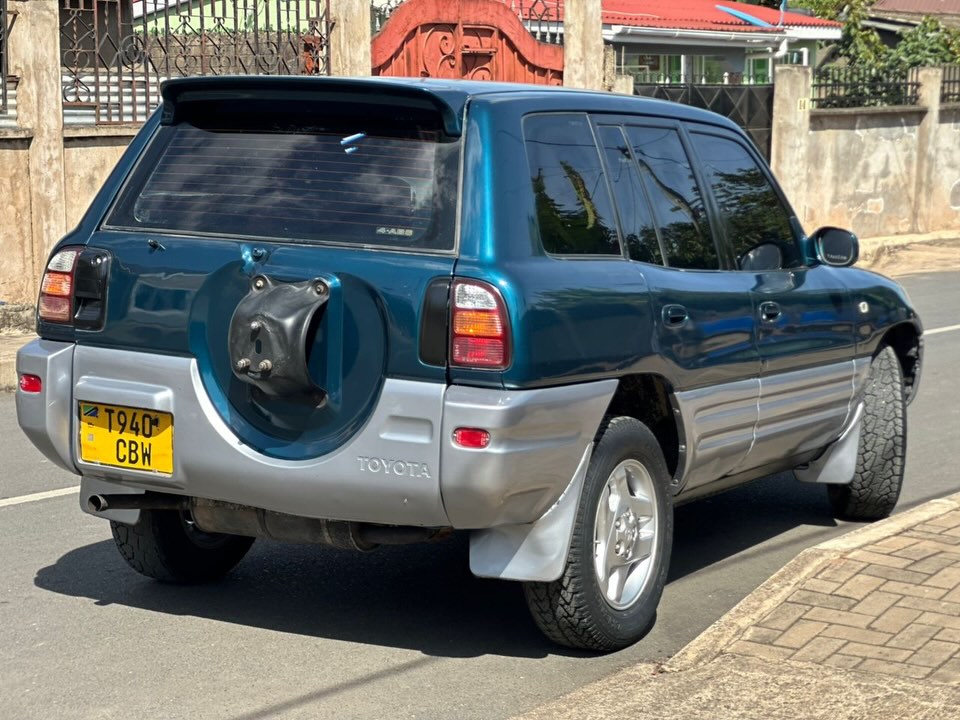Price Of Toyota Rav4 1999 for Sale in Tanzania