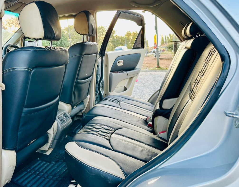 Buy Toyota Harrier 2000 for Sale in Mwanza