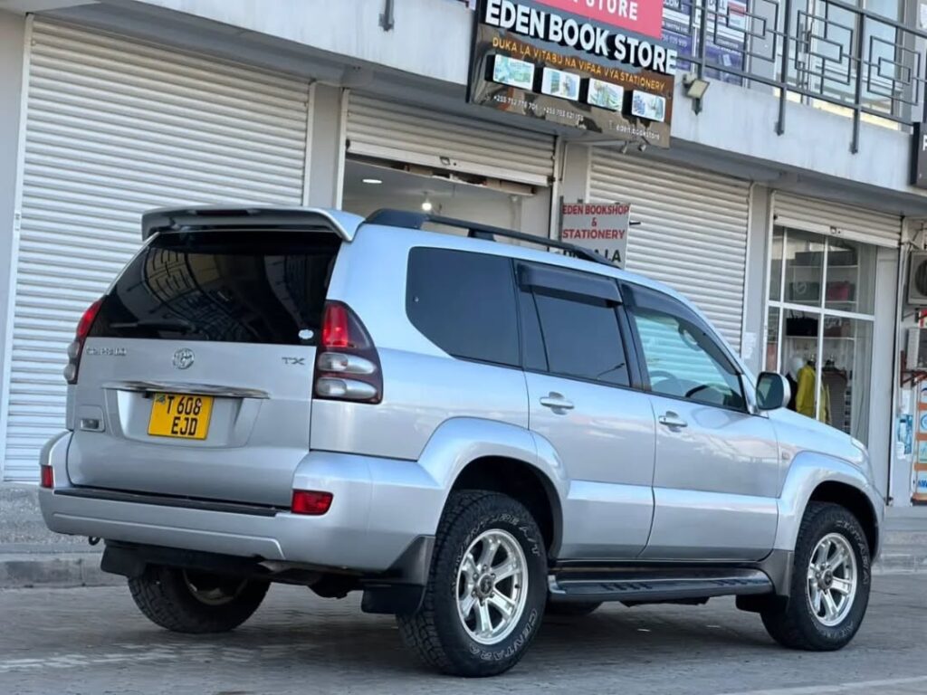 Toyota Land Cruiser Prado 2007 for Sale in Dar es Salaam