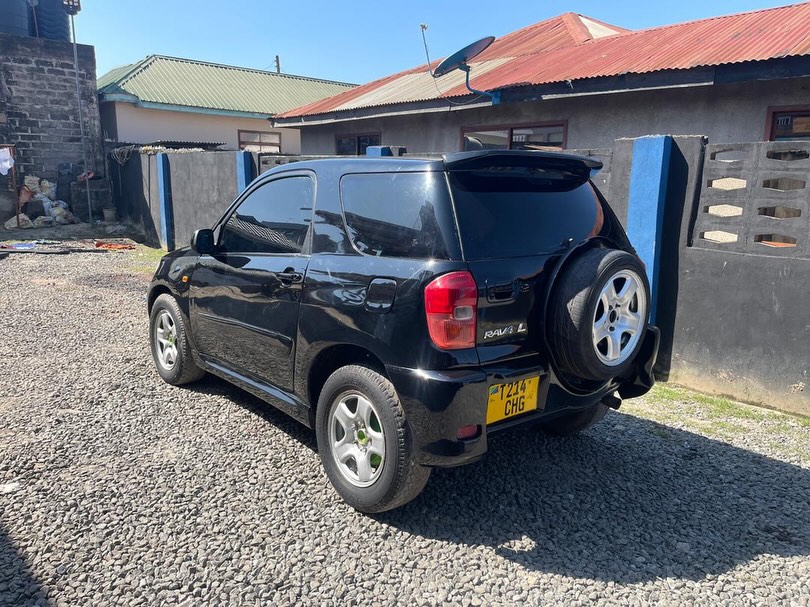 Price Of Toyota Rav4 2002 for Sale in Tanzania