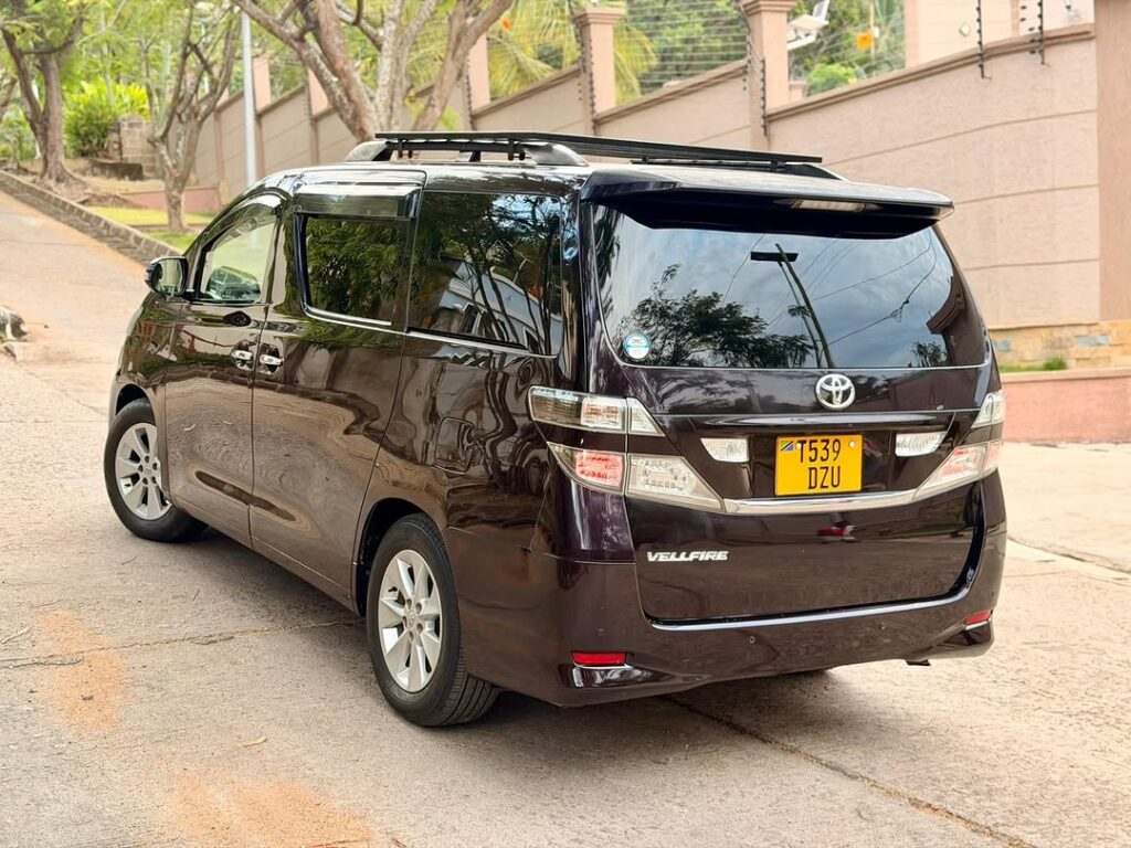 Toyota Vellfire 2009 for Sale in Mwanza