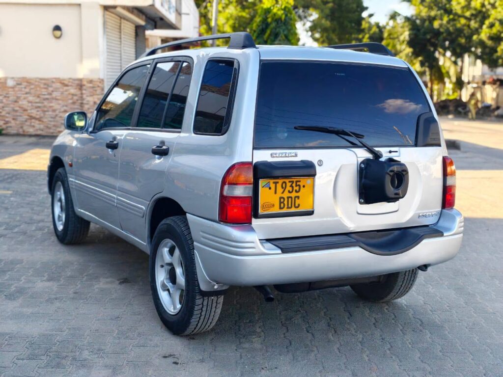 Suzuki Vitara 2000 for Sale in Dar es Salaam