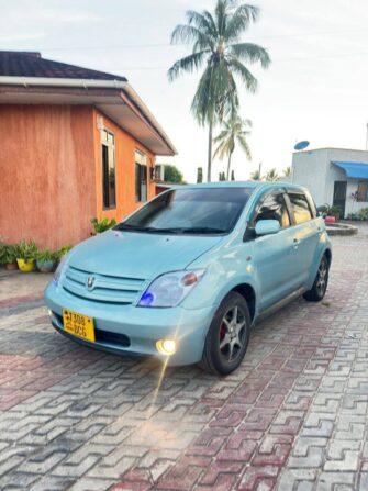 Price of Used Toyota IST 2005 for Sale in Dar es Salaam Tanzania