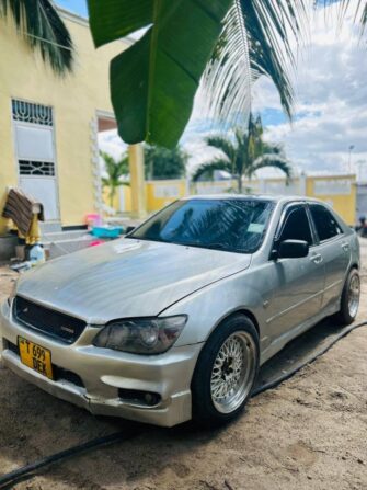 Bei Ya Toyota Altezza 2002 Sokoni Dar es Salaam Tanzania