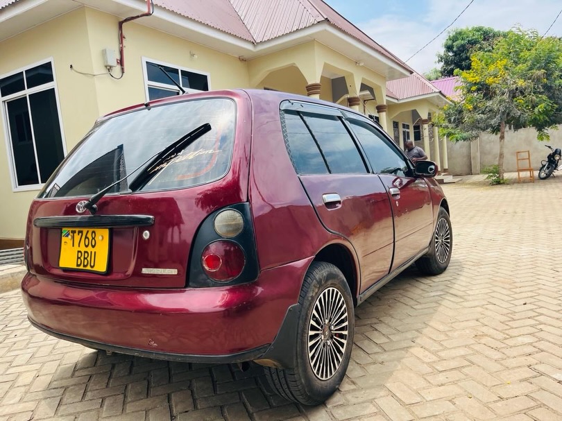 Toyota Starlet 1998 for Sale in Dar es Salaam