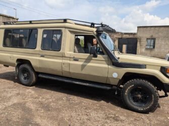 Bei Ya Toyota Land Cruiser 70 Series 2000 Sokoni Dar es Salaam Tanzania