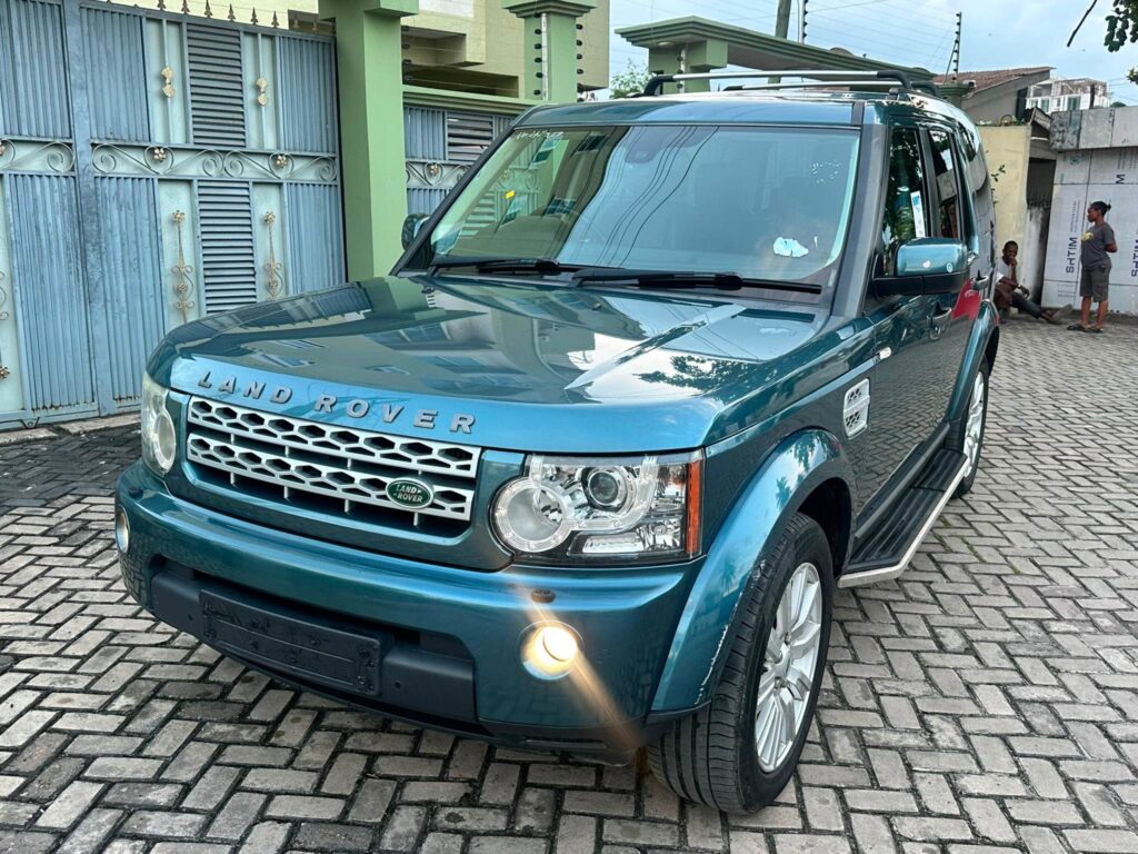 Price Of Land Rover Discovery 4 2013 for Sale in Tanzania